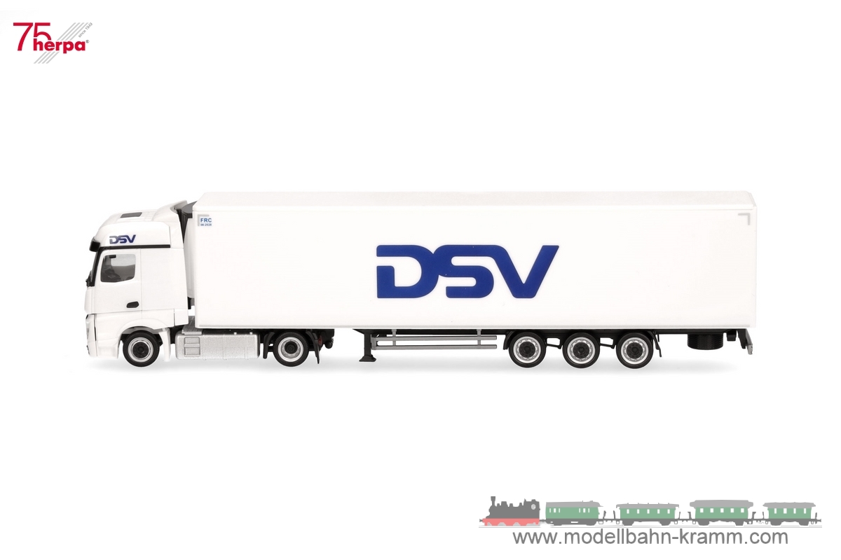 Herpa 318198, EAN 4013150318198: 1:87 Mercedes-Benz Actros Bigspace Lowliner-Kühlkoffer-Sattelzug DSV (Dänemark/Hedehusene)