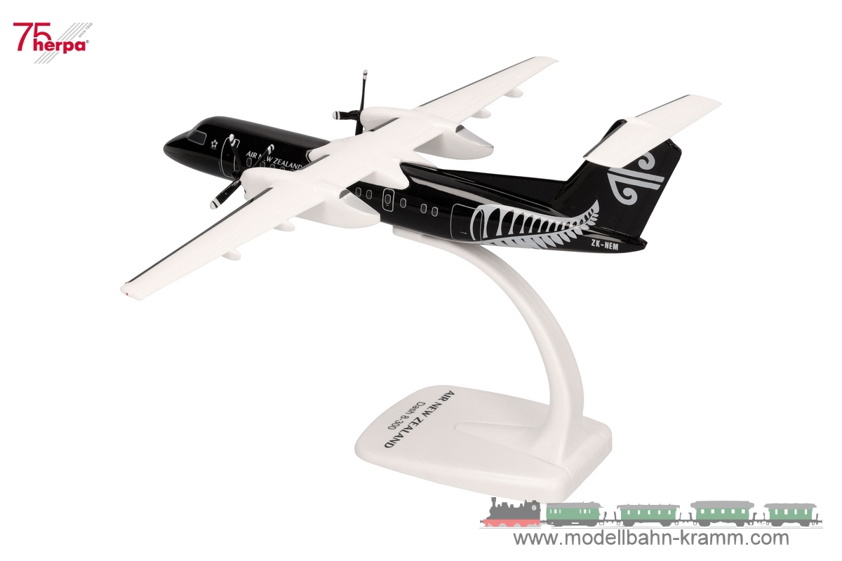 Herpa 614252, EAN 4013150614252: 1:100 Air New Zealand DHC-8-300 - All black livery – ZK-NEM