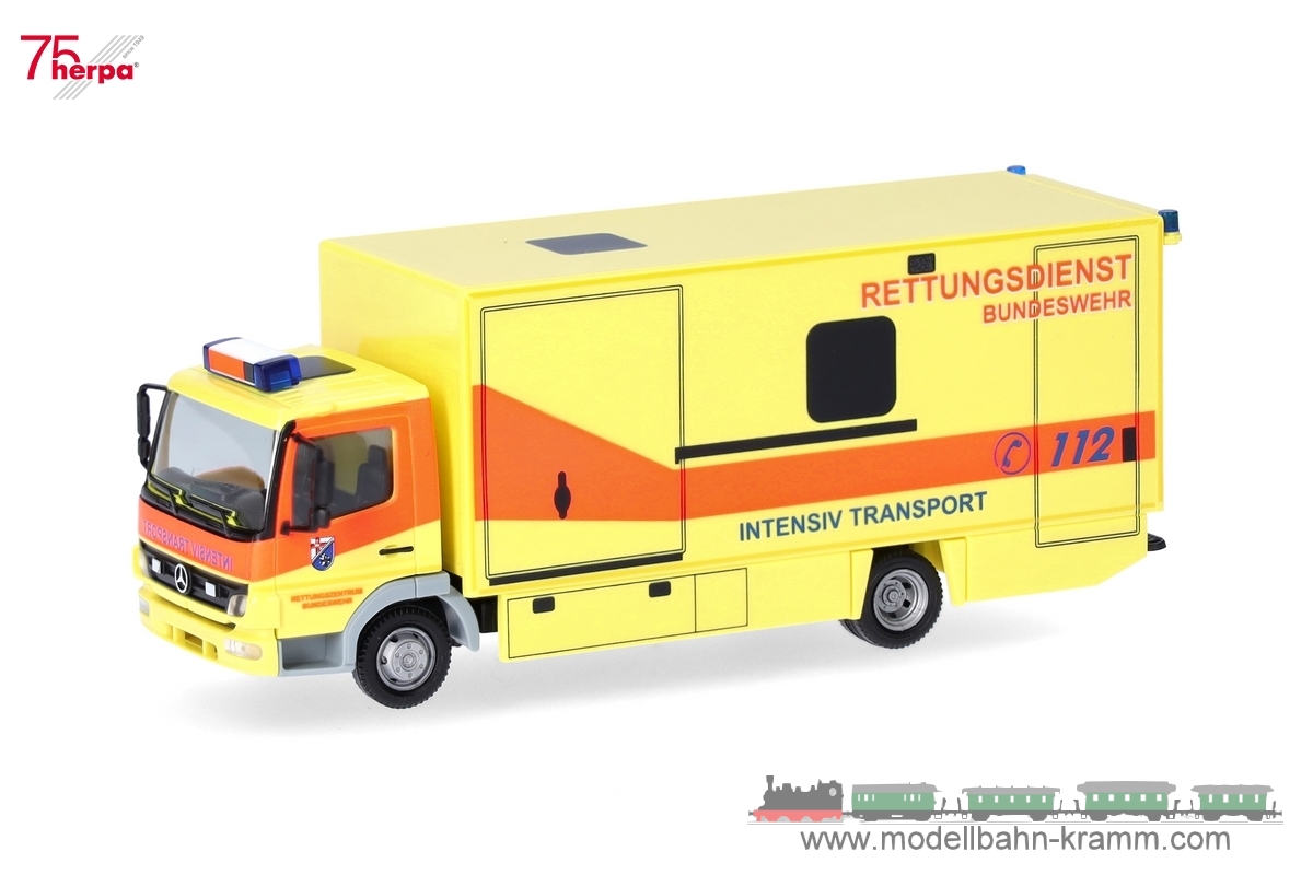 Herpa 747097, EAN 4013150747097: 1:87 Mercedes-Benz Atego 2008 Koffer-LKW Bundeswehrkrankenhaus