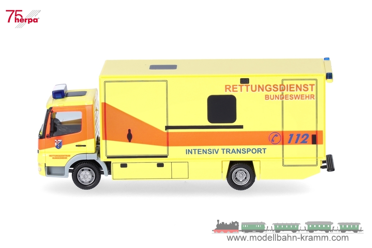 Herpa 747097, EAN 4013150747097: 1:87 Mercedes-Benz Atego 2008 Koffer-LKW Bundeswehrkrankenhaus