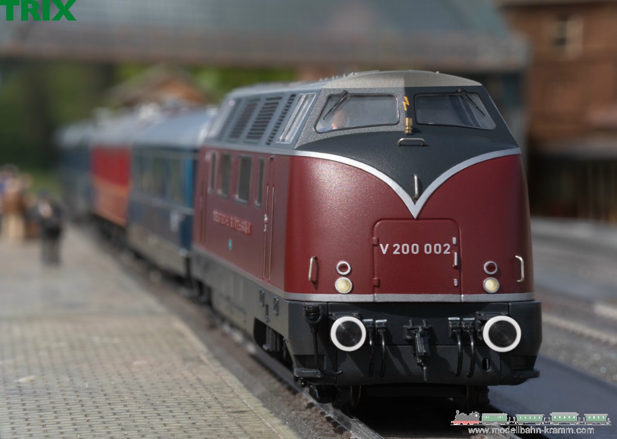 TRIX 25500, EAN 4028106255007: H0 DC Sound Diesellokomotive Baureihe V 200 DB