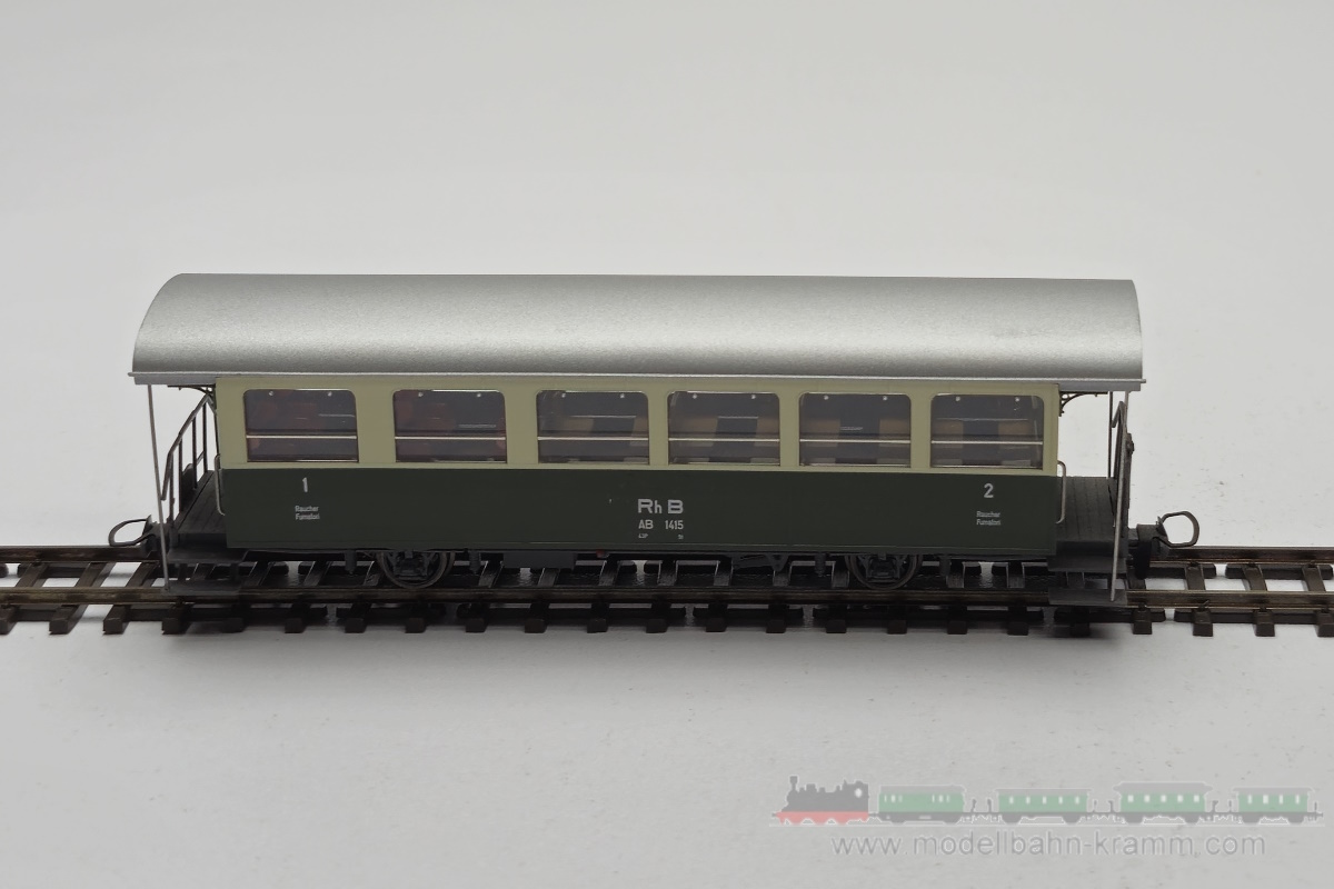 1A.Gebrauchtware 083.3233115.001, EAN 2000075659453: Bemo HOm DC 3233115 Personenwagen A/B  2-achsig 1415 grün/beige RhB